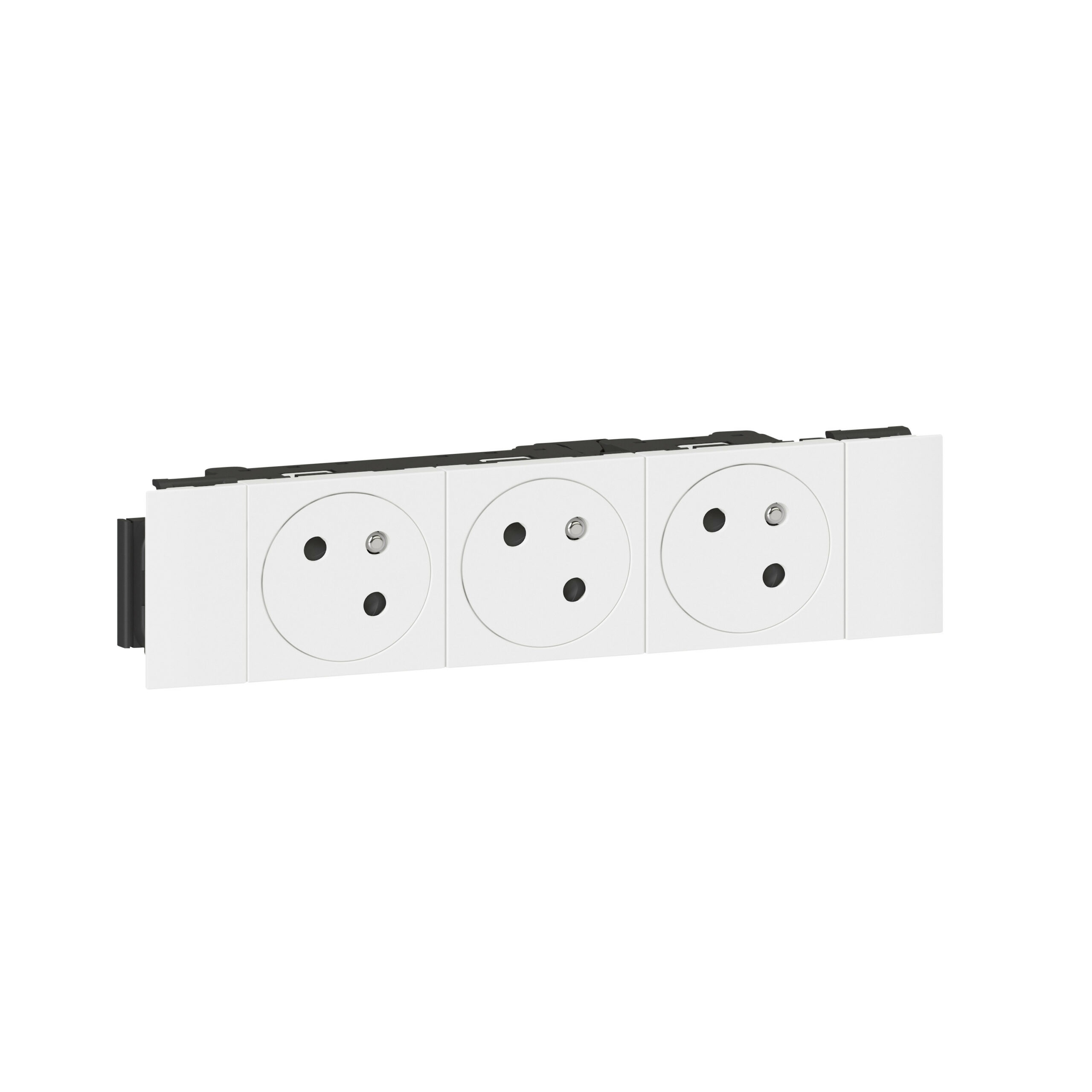 Triple prise de courant 2P+T Surface Soluclip pour goulotte Mosaic à clippage direct 6 modules – blanc